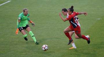 美国2-0击败波黑晋级世界杯16强，Speed脱衣庆祝任意球（配图示意）